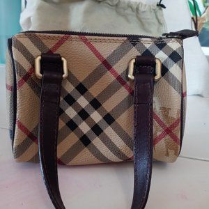 Burberry mini purse